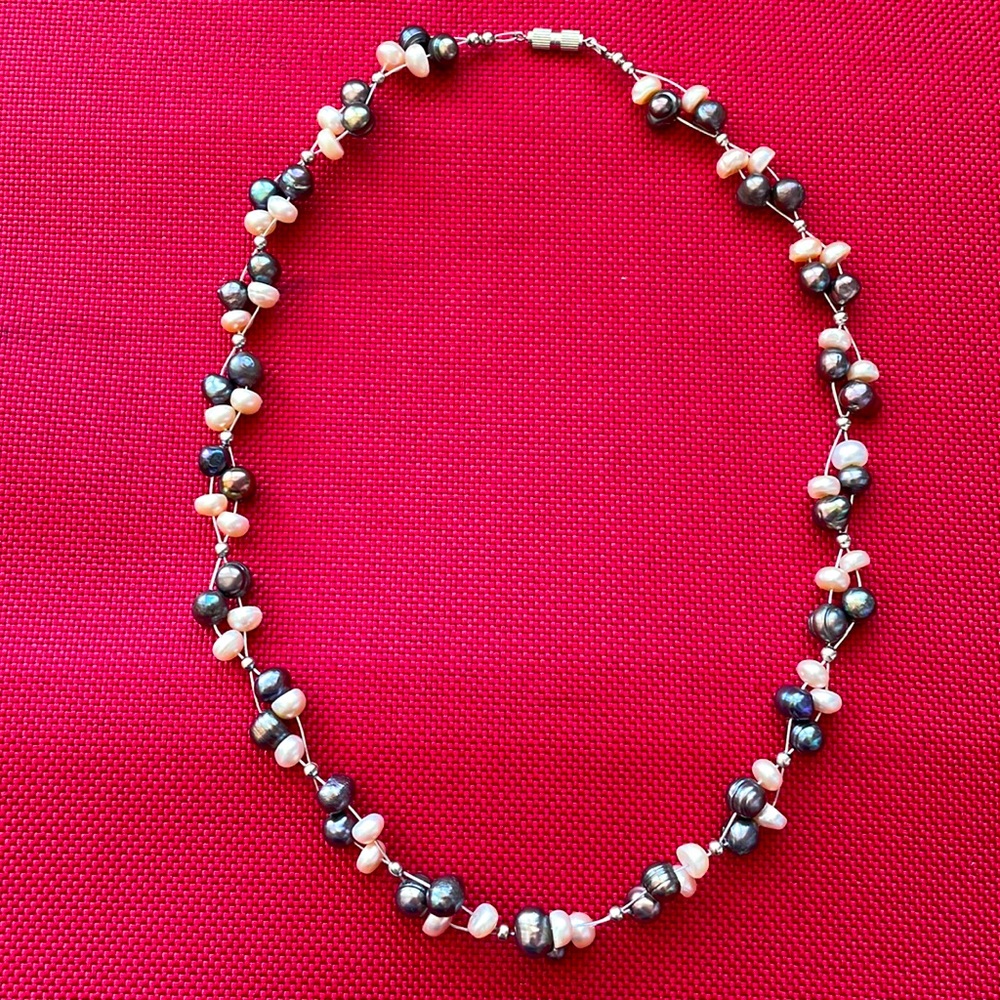 Vintage necklace freshwater pearls